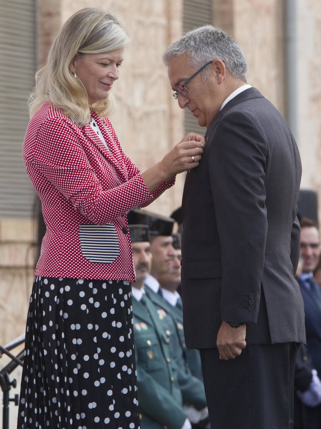 La Generalitat concede un centenar de condecoraciones en el Día de la Policía Autonómica