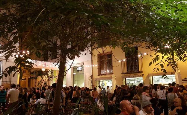 Asistentes en la pasada edición de la Feria del Vermut en Valencia.