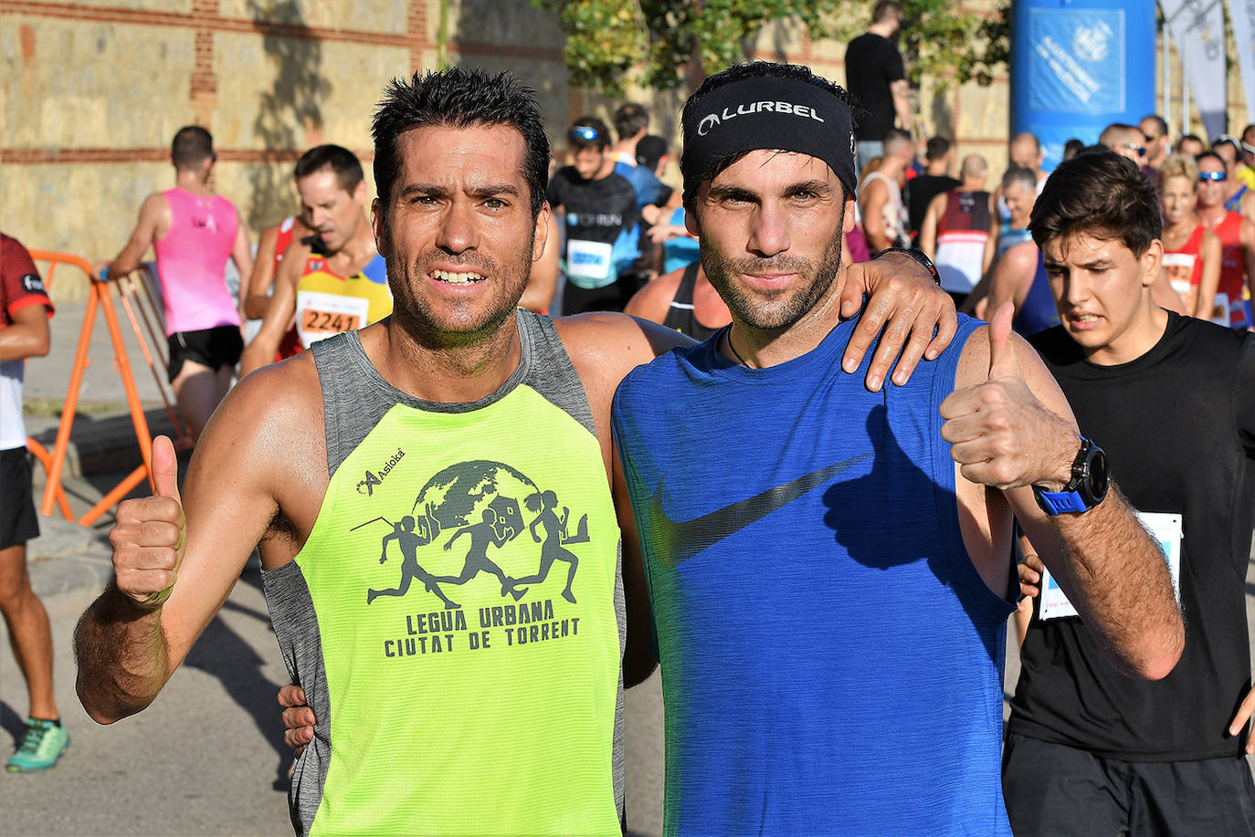 Fotos: Búscate en la 43ª Volta a Peu de los barrios de San Marcelino y San Isidro de Valencia