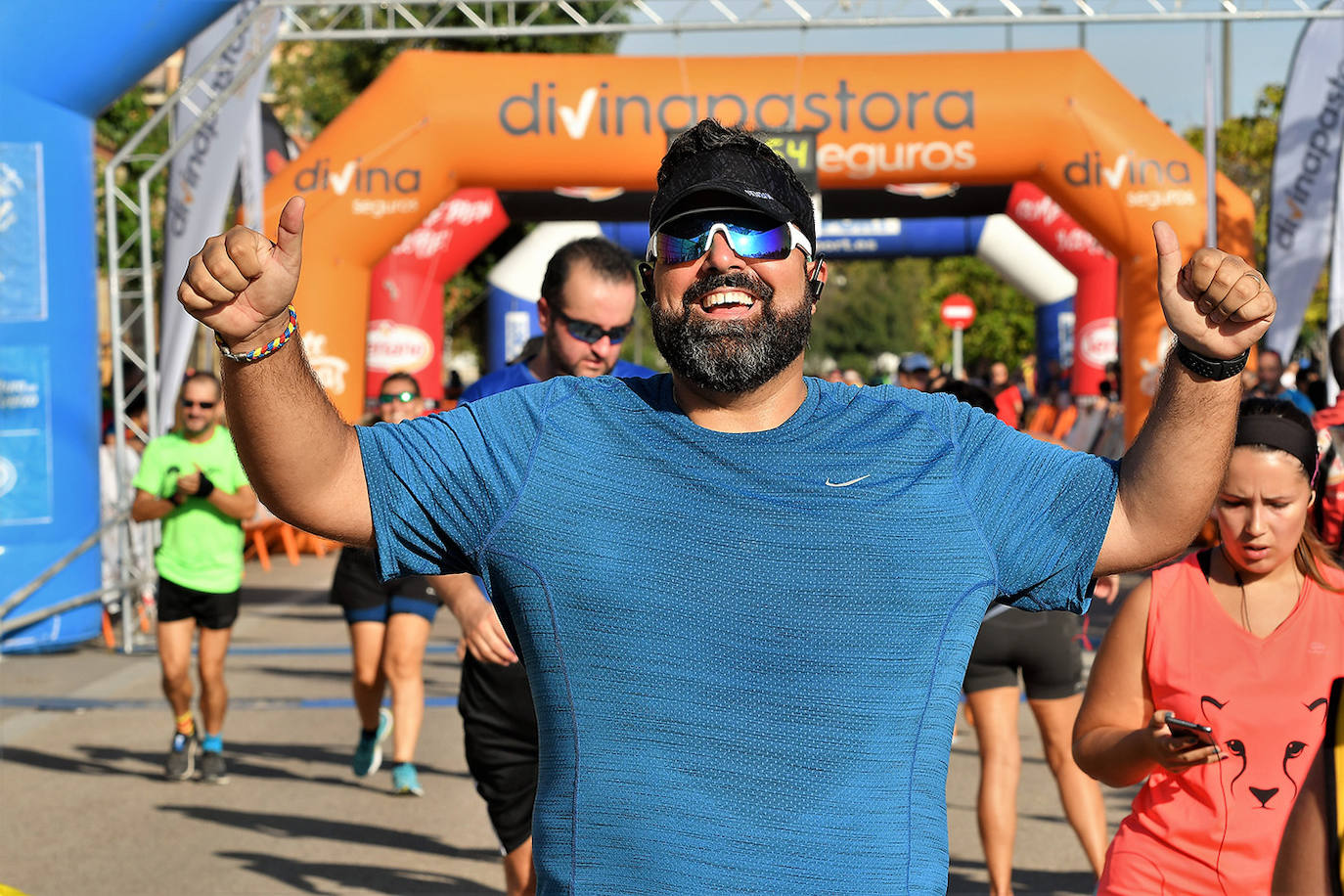 Fotos: Búscate en la 43ª Volta a Peu de los barrios de San Marcelino y San Isidro de Valencia