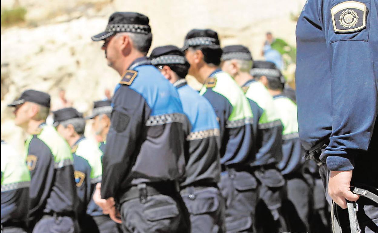 El Ayuntamiento de Alicante aprueba la mayor convocatoria para Policía Local con 89 plazas