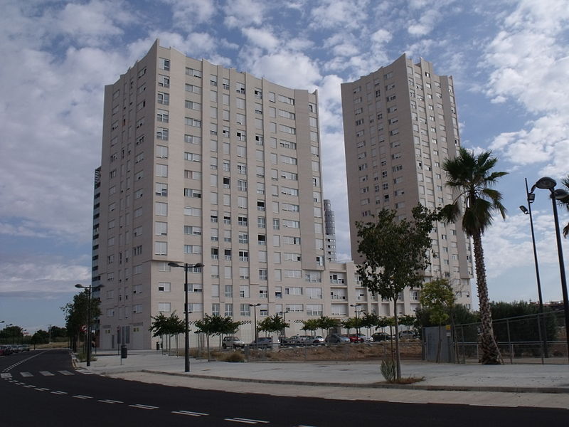 16. Edificio R17 (Complejo Sociópolis). 75 metros. 21 plantas. Apartamentos construidos en 2010.