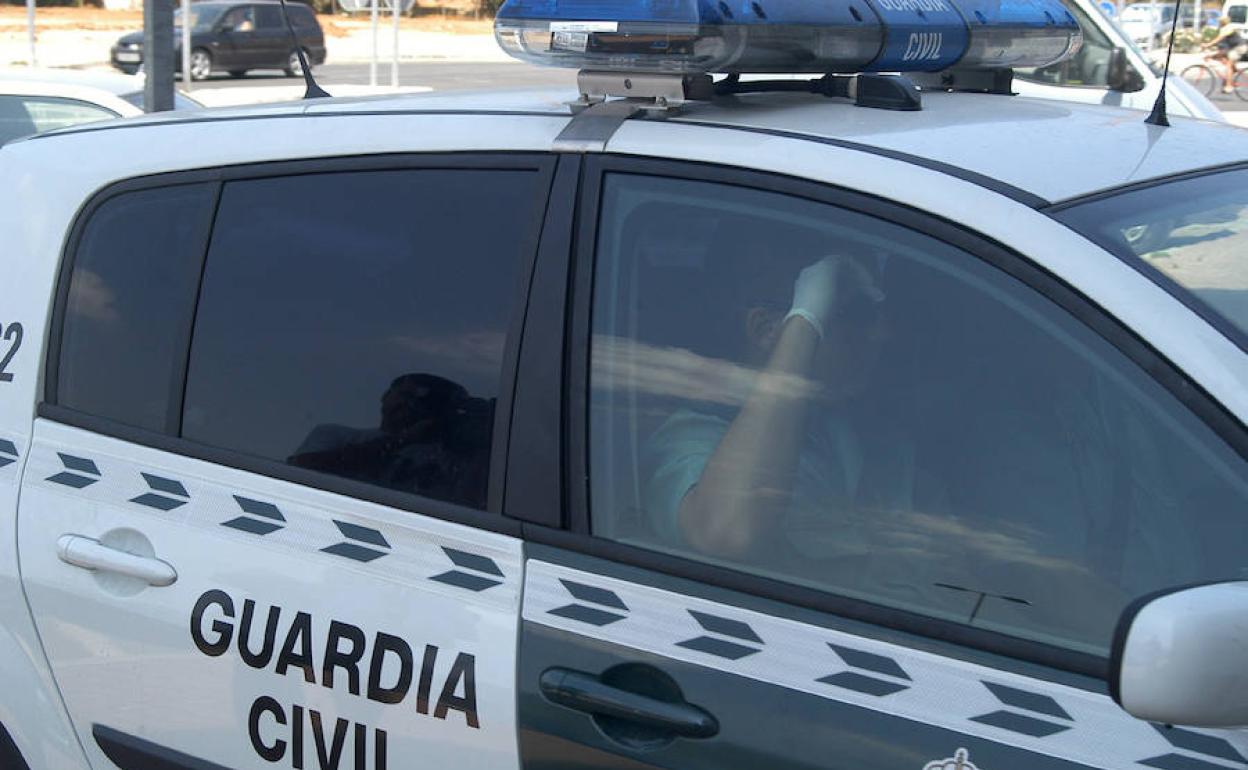 Tráfico en Novelda | Detenido por conducir drogado y de forma temeraria e intentar arrollar la terraza de un local en Novelda