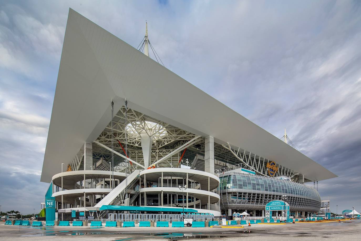 Renovación del Hard Rock Stadium (Miami). 