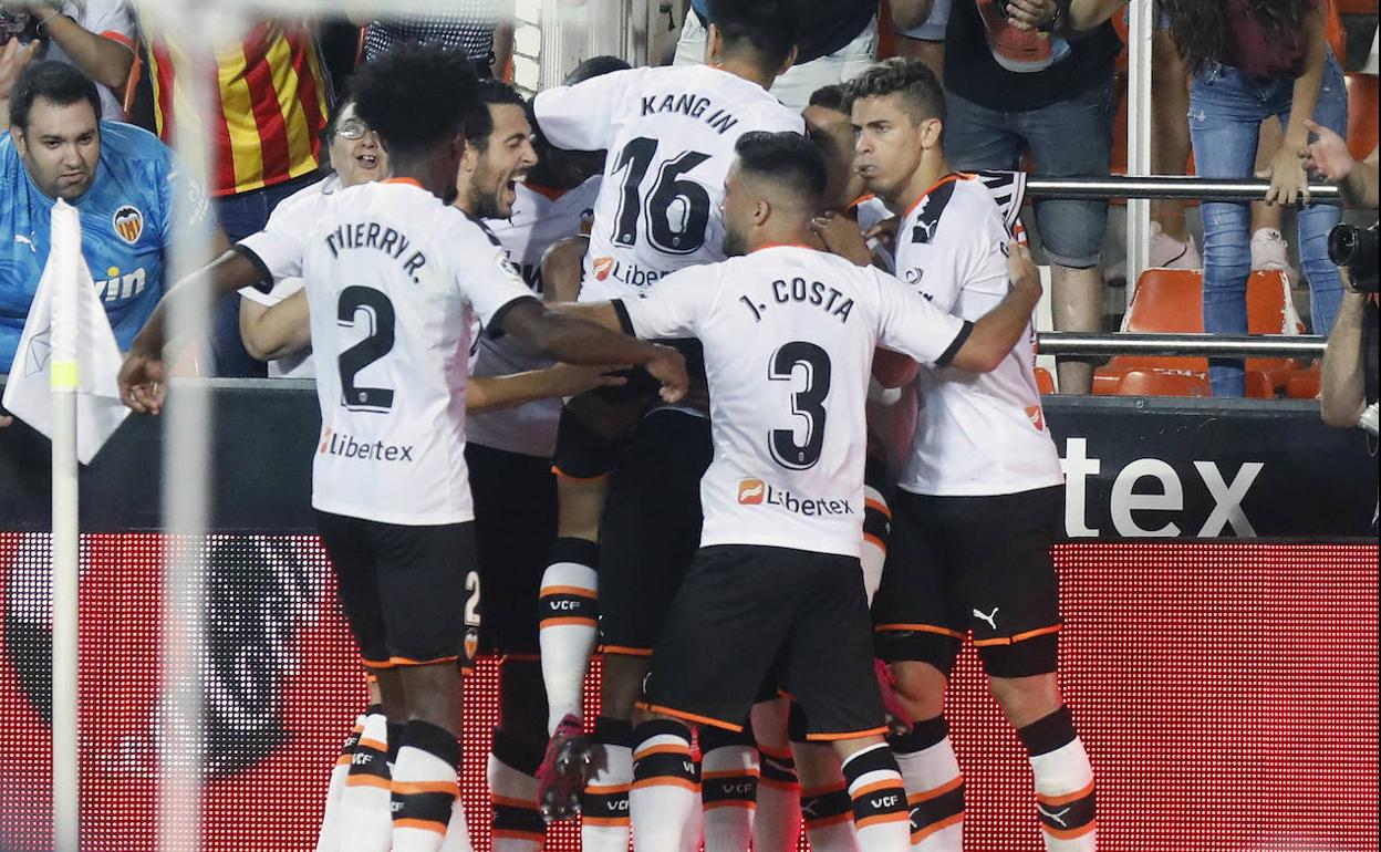 El Valencia CF celebrando un gol.