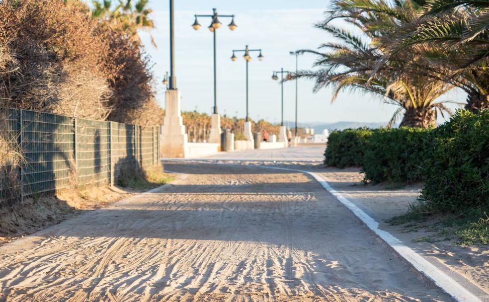 El paseo marítimo de Valencia sufre una mala vejez