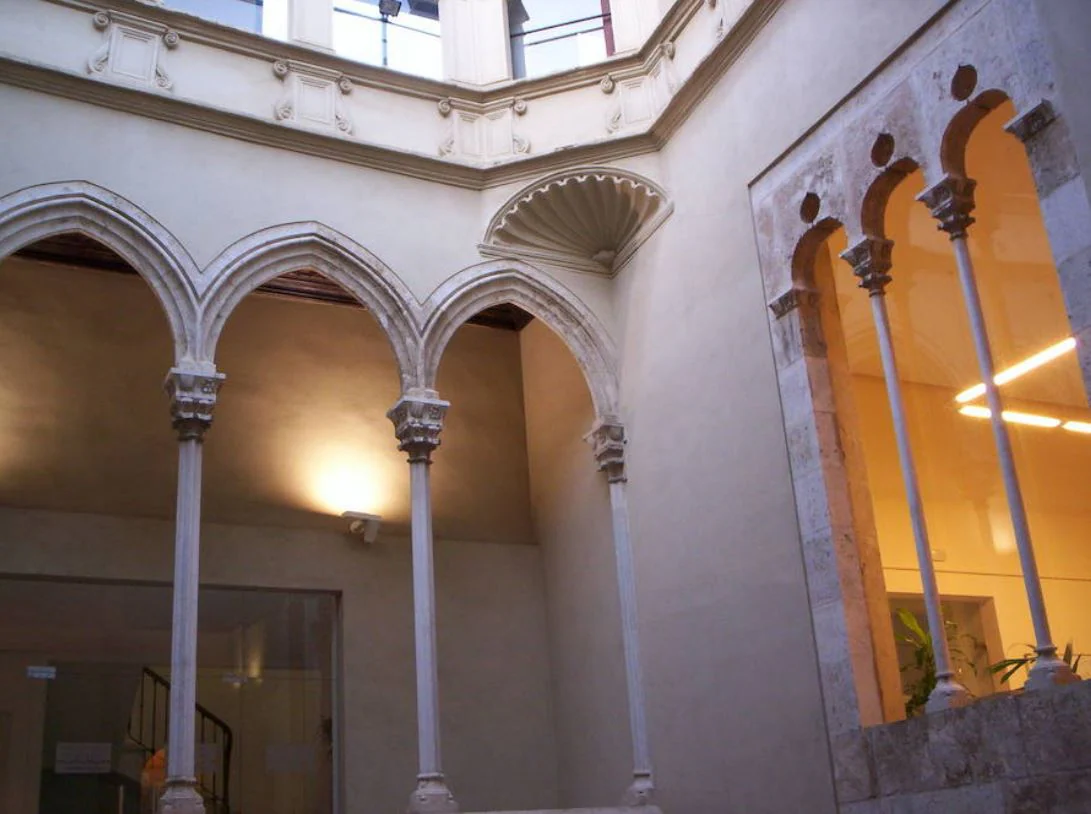 Interior del palau del Marqués de la Scala, de estilo gótico y construido en el siglo XV