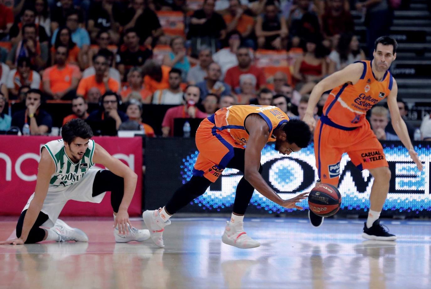 Fotos: El Valencia Basket-Real Betis, en imágenes