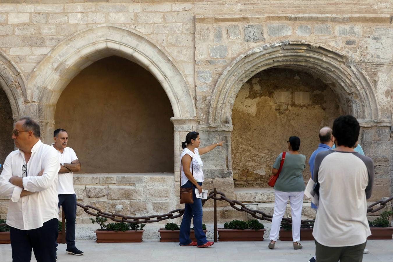 Fotos: Jornada de puertas abiertas en el cementerio medieval de Valencia