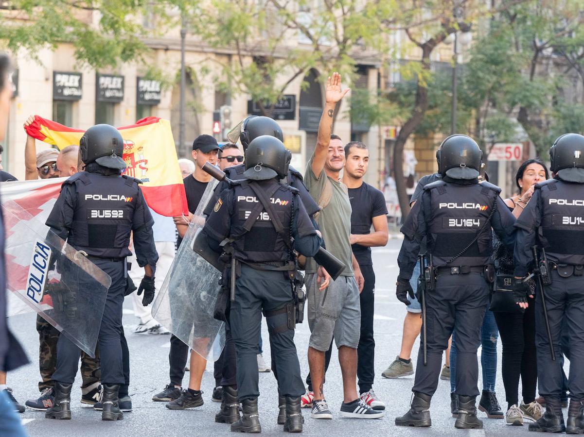 Fotos: Manifestaciones del 9 d&#039;Octubre en Valencia