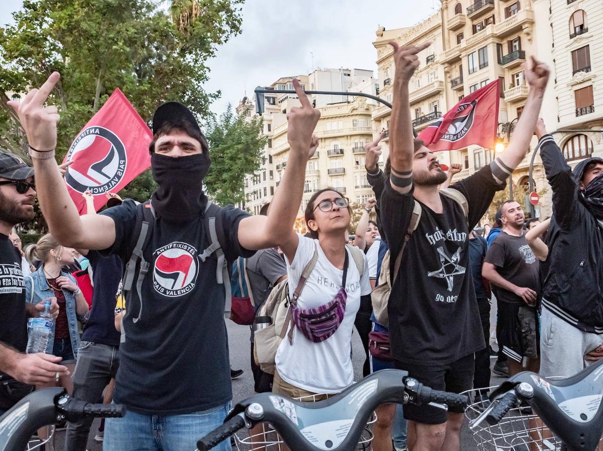 Fotos: Manifestaciones del 9 d&#039;Octubre en Valencia