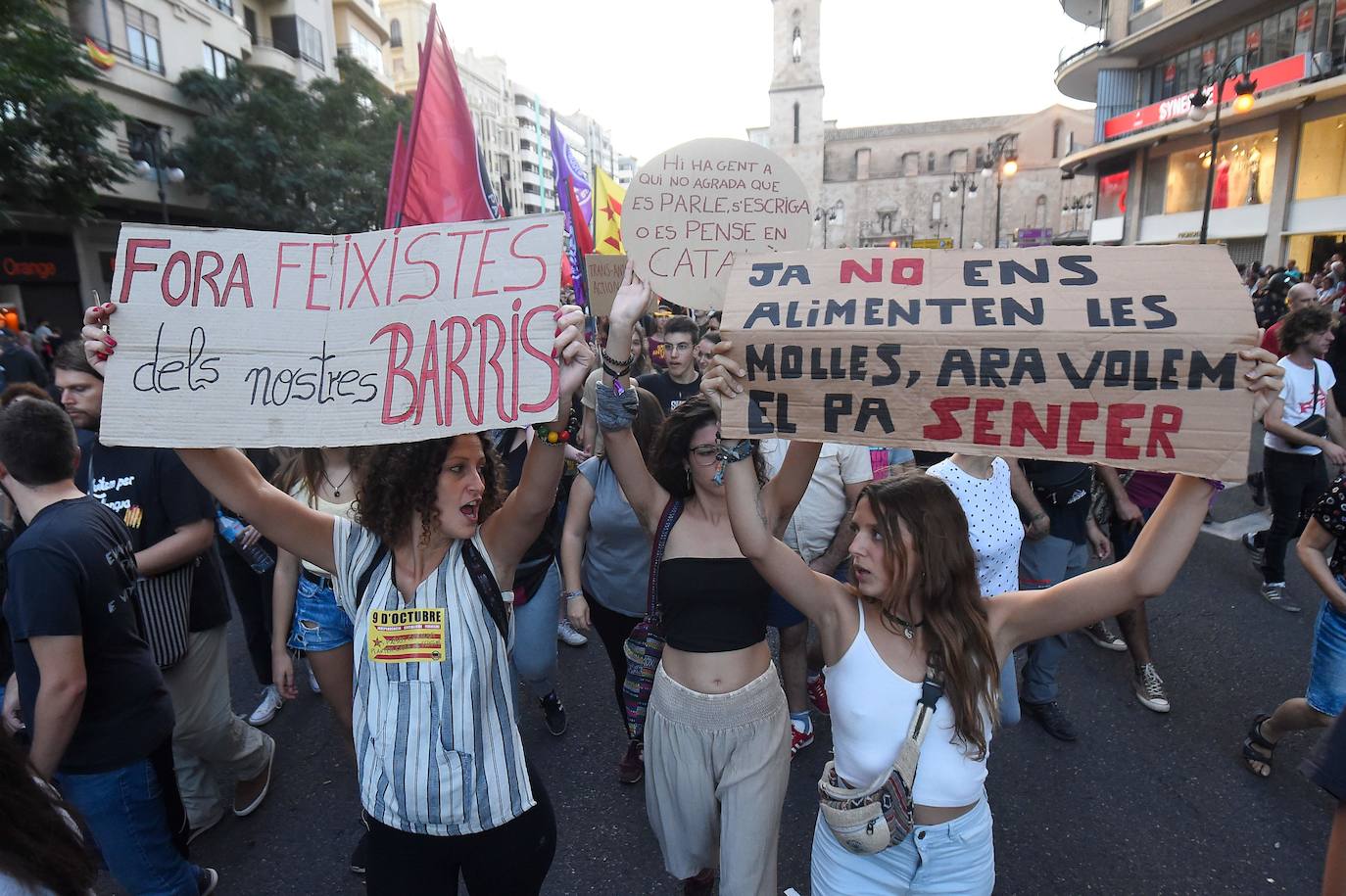 Fotos: Manifestaciones del 9 d&#039;Octubre en Valencia