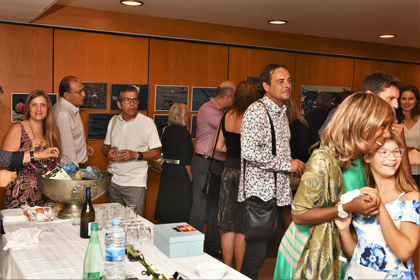 Inauguración de la exposición 'Aves a la mar' organizada por el Rotary Club Jávea en beneficio de End Polio Now