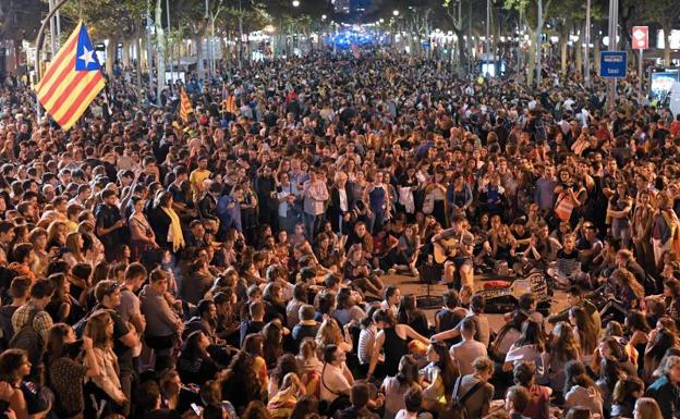 Directo | Multitudinaria manifestación en Barcelona convocada por los CDR