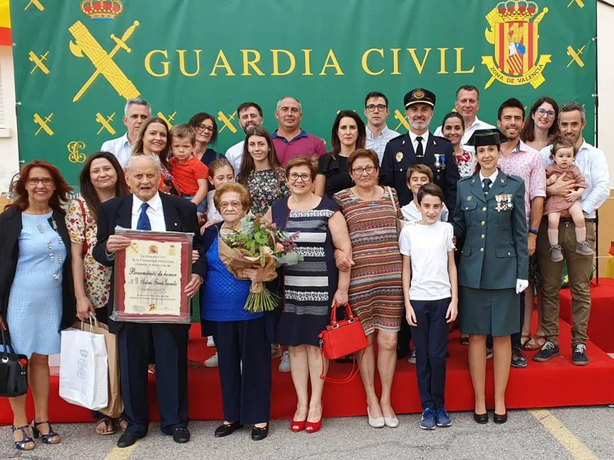 Antonio Ferrete Escamilla y su gran familia. 