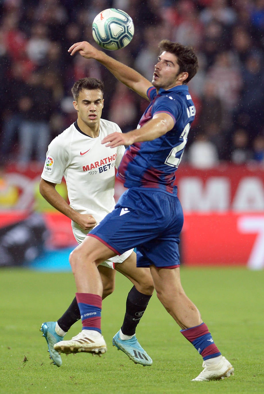 Fotos: Todas las fotos del Sevilla - Levante en el Pizjuán