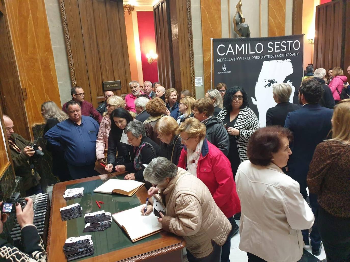 Fotos: Alcoy despide a Camilo Sesto