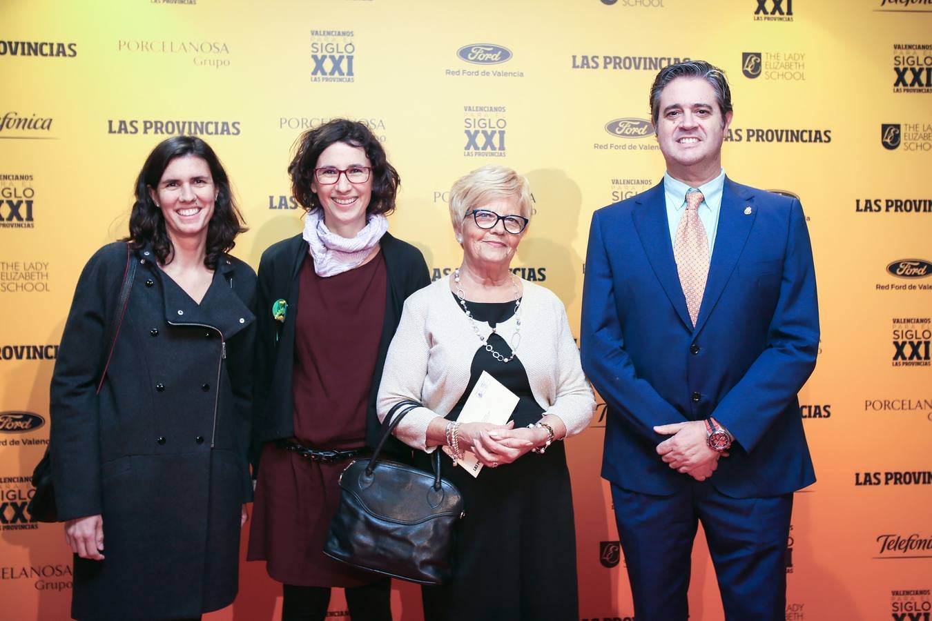 Lucía Bosch (i), Pilar Bosch, Mariví Gimeno y Enrique Vivó.