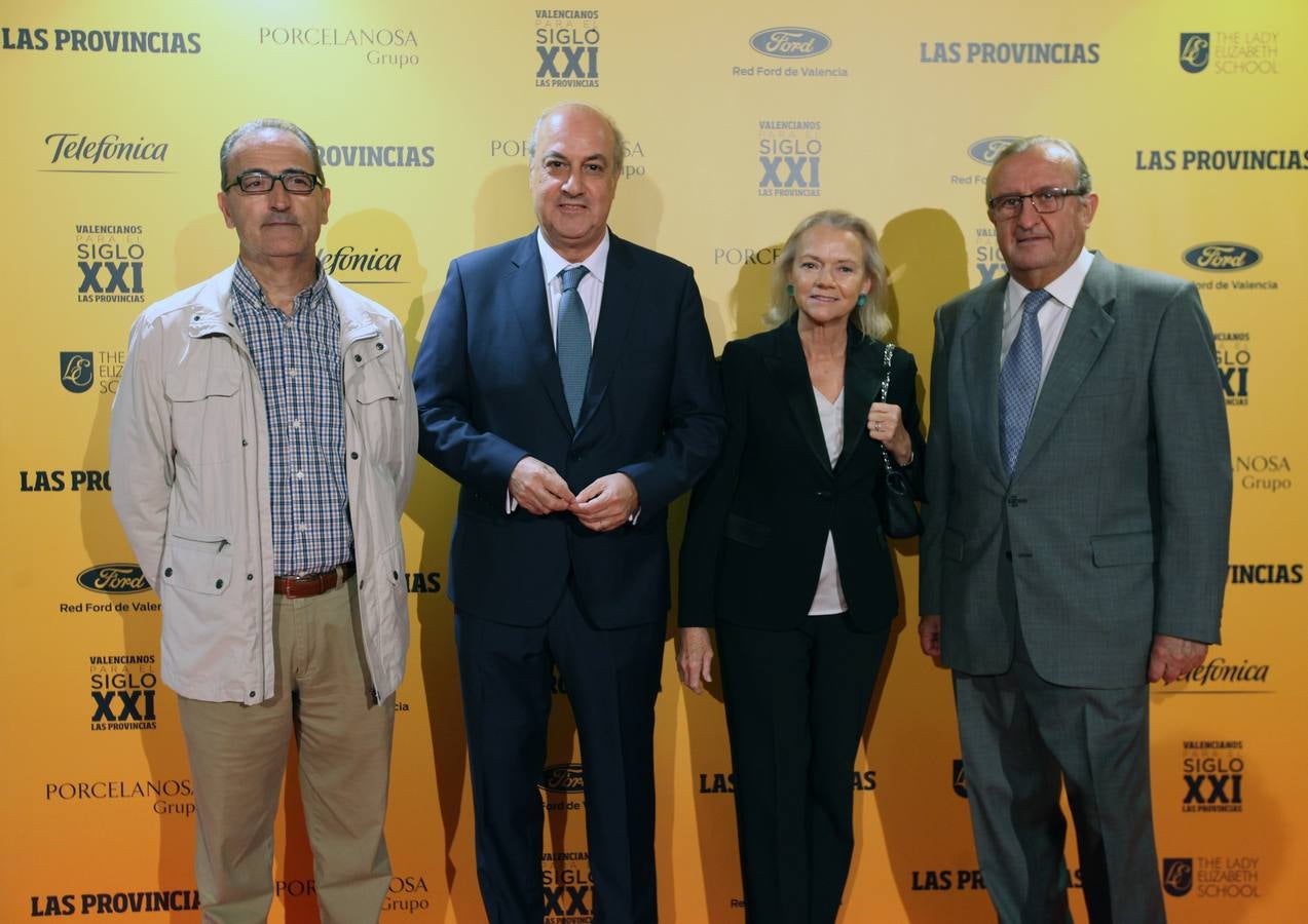 Antonio de Miguel (Avapol) junto a Luis Martínez, Ana de Alfaga y Ramón Sentís del Foro Empresa, Humanismo y Tecnología de la Comunitat.