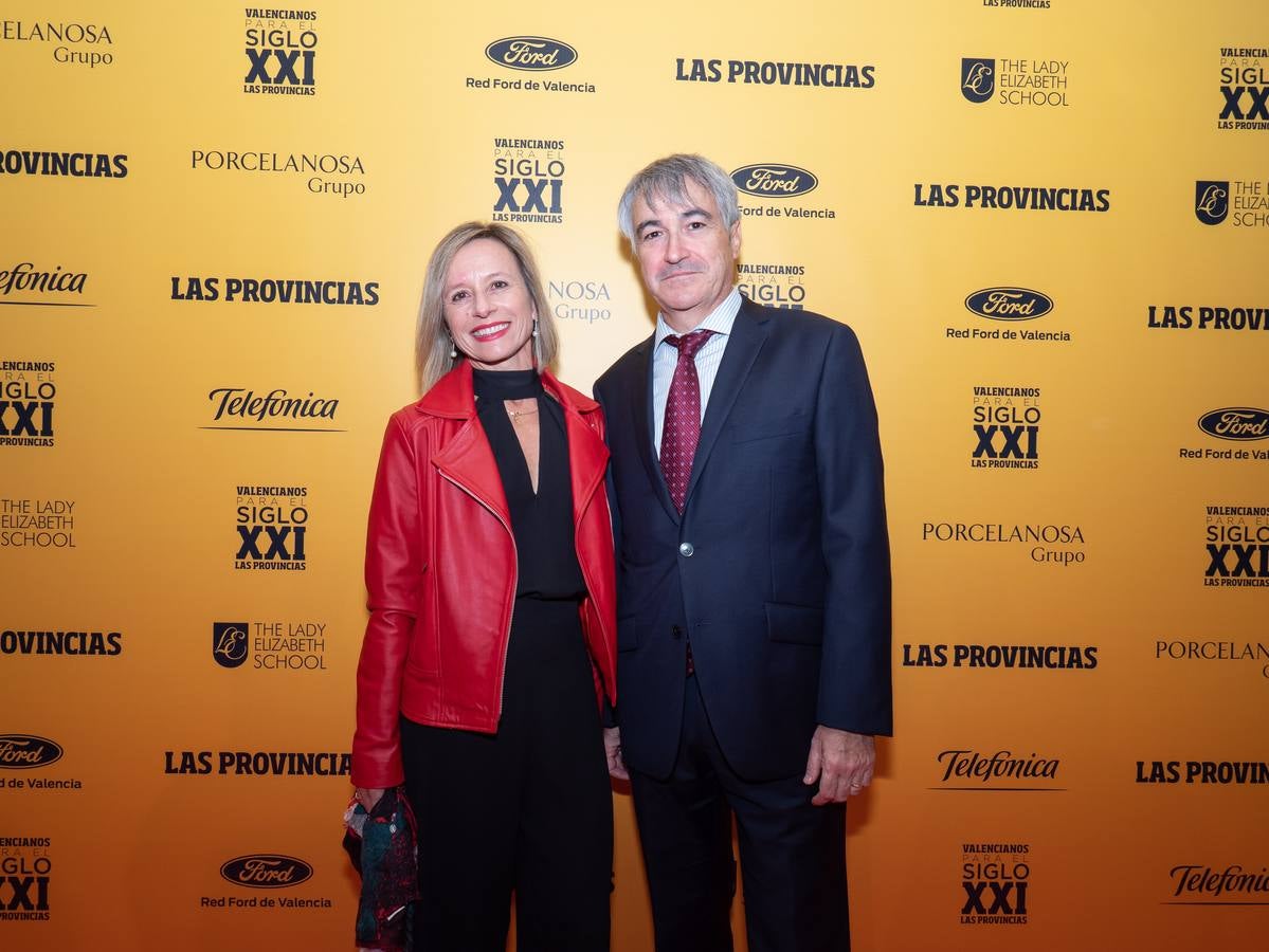 La presidenta de la Audiencia de Valencia, Esther Rojo, y su marido José Moltó.