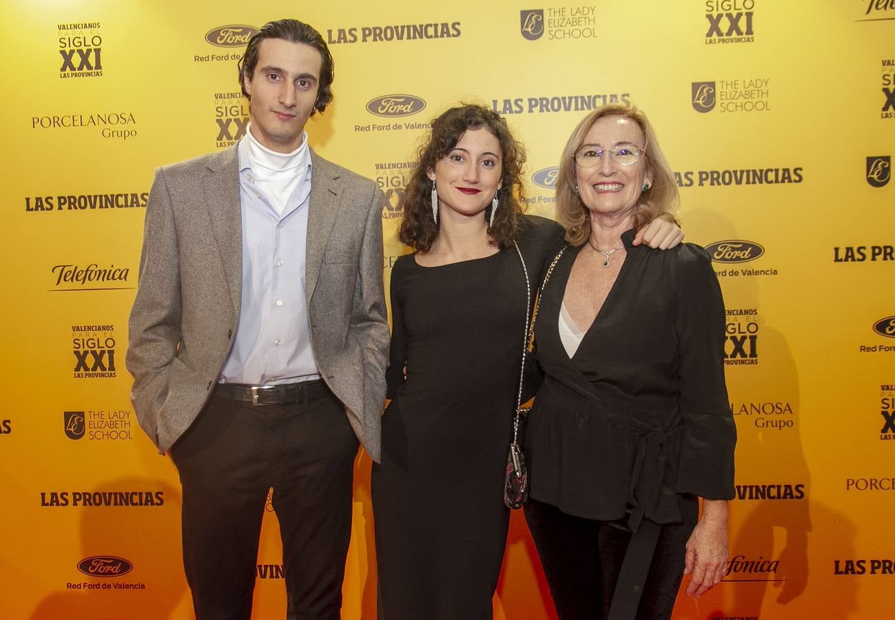 Carlos Castelló, Elena Mas y Raquel Silvestre, del departamento comercial LAS PROVINCIAS Dénia