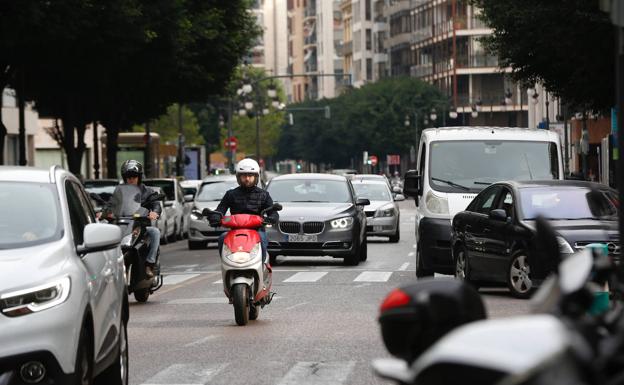 Casi 30 kilómetros de retenciones en los principales accesos de Valencia