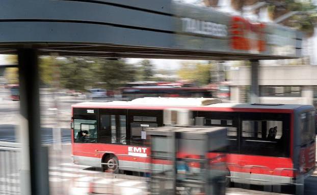 El banco implica a la superior de la directiva despedida por el fraude de la EMT