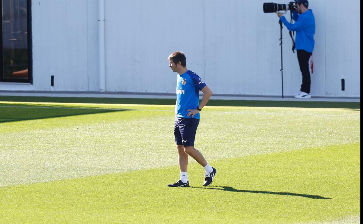 El entrenador del Valencia CF, Albert Celades. 