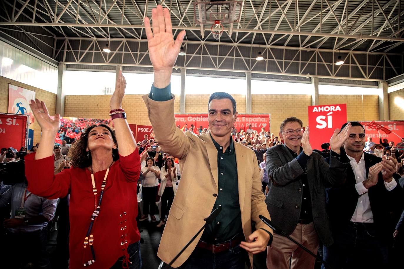 Pedro Sánchez interviene en un acto en Mislata