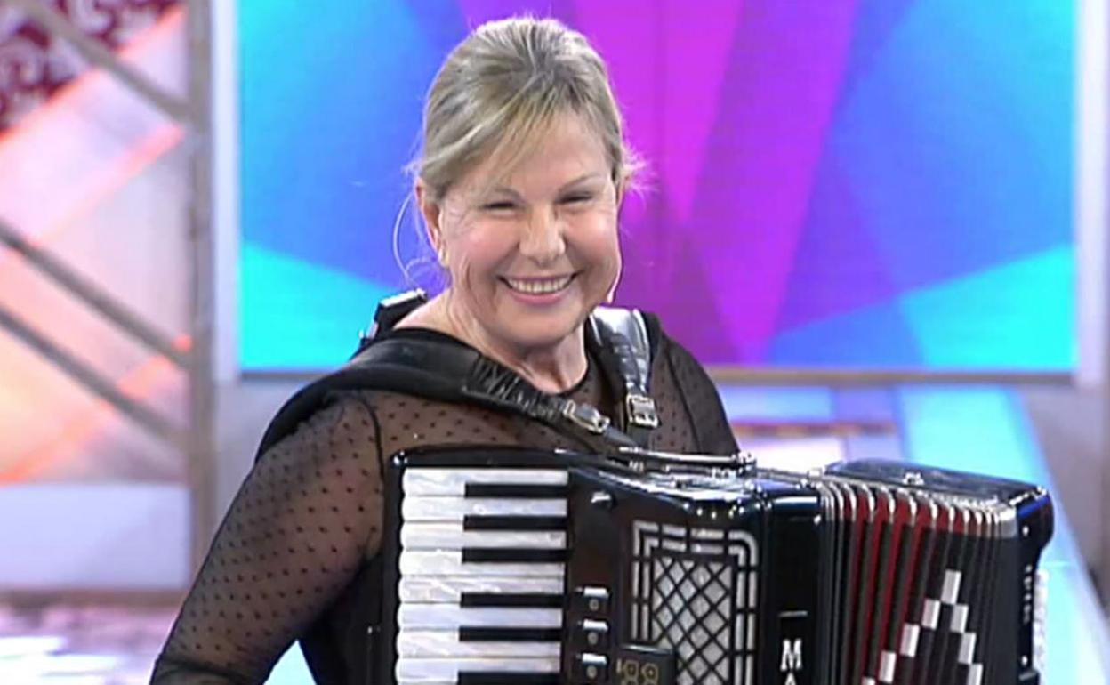 La cantante María Jesús Grados acudió al programa 'Cámbiame' de Telecinco.