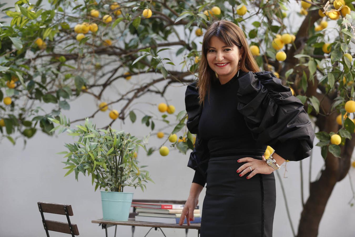 Fotos: Ángela Pla: «Mi infancia son recuerdos de un patio de Ruzafa»