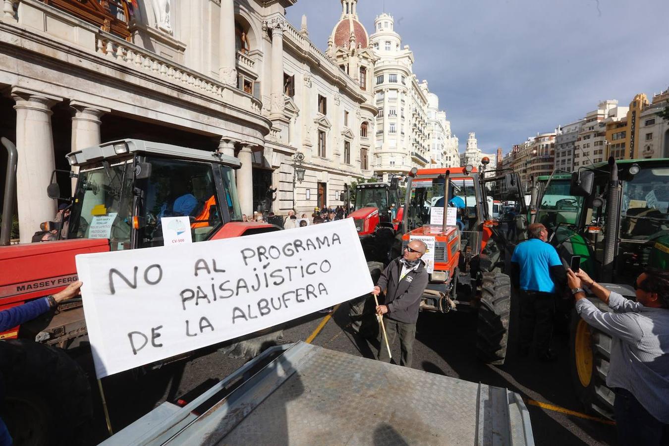 Fotos: Manifestación contra la pacificación de la CV-500