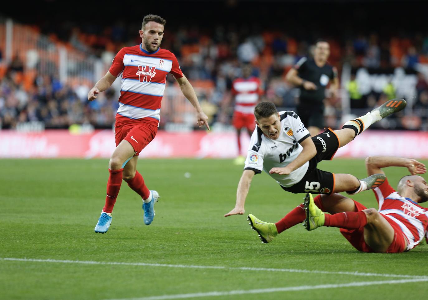 Partido disputado en Mestalla que acabó con victoria valencianista tras los tantos de Wass y Ferran.