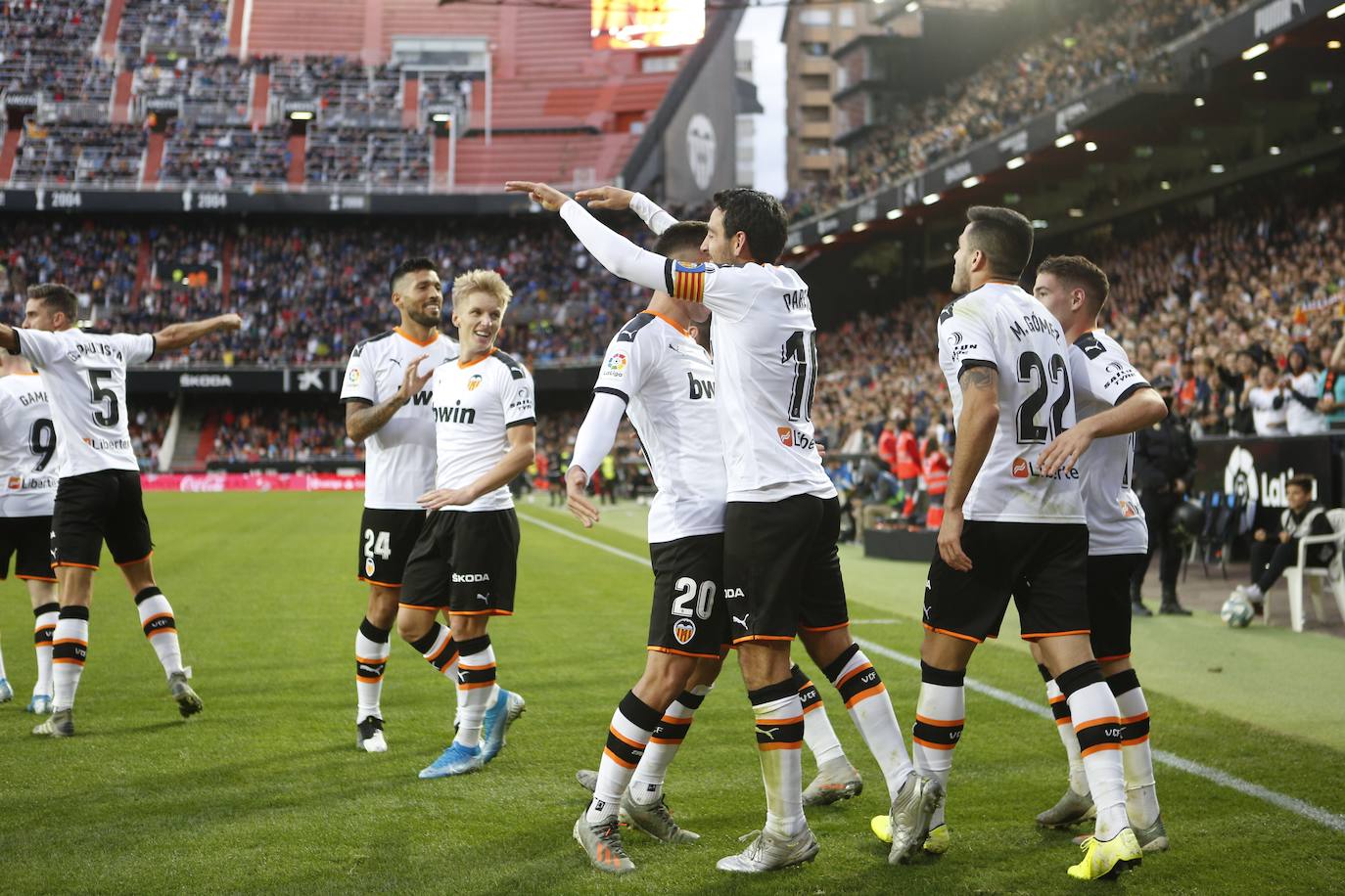 Partido disputado en Mestalla que acabó con victoria valencianista tras los tantos de Wass y Ferran.