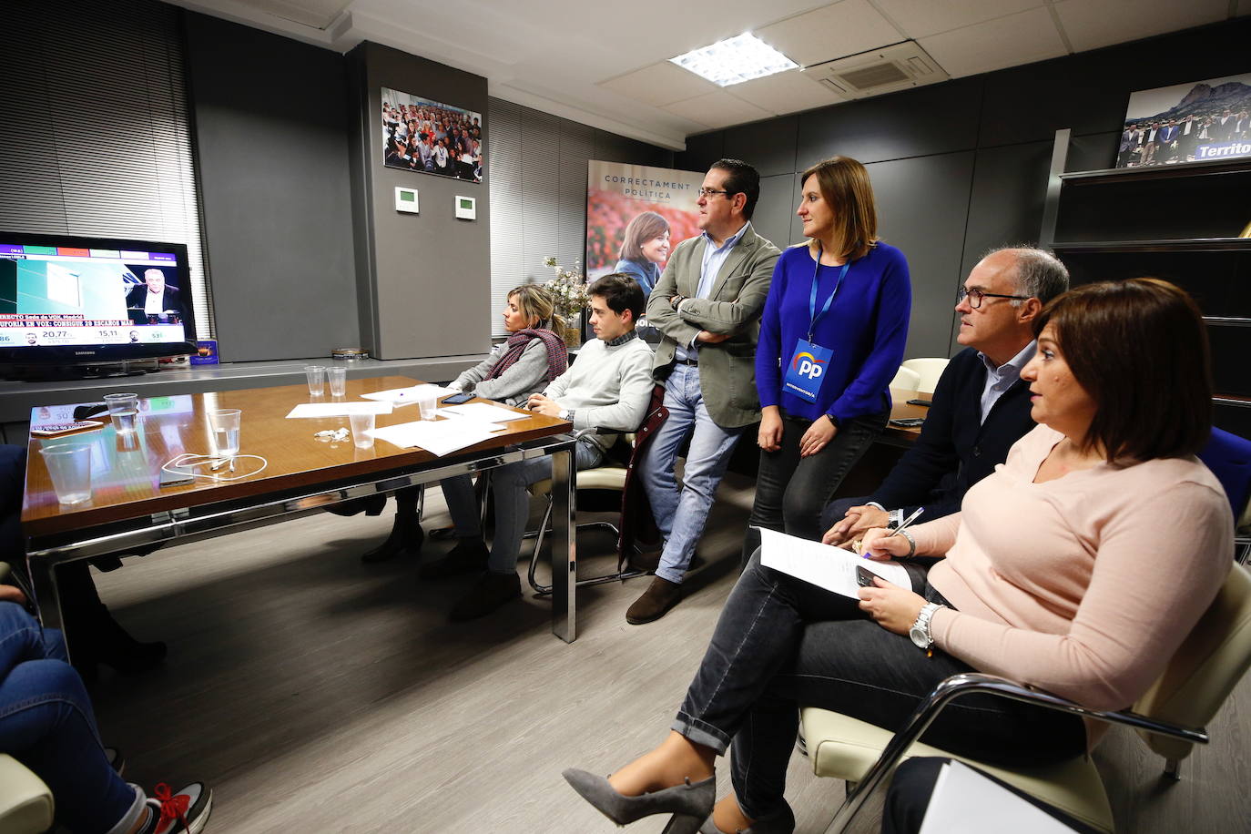 Los principales partidos políticos de la Comunitat se han reunido en sus sedes de Valencia para conocer los resultados de la jornada electoral de este domingo 10 de noviembre. 