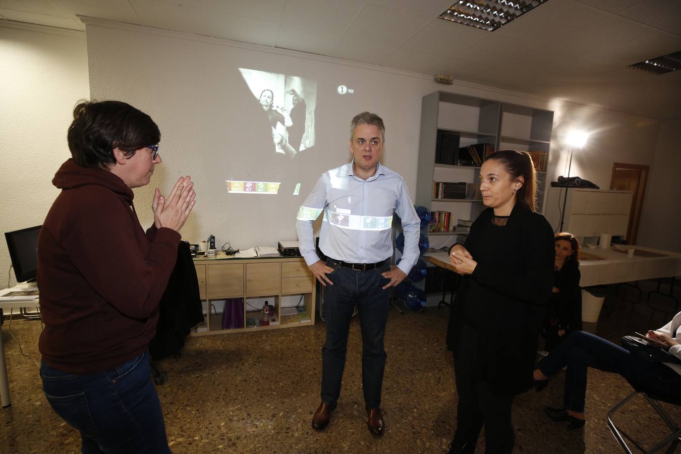 Los principales partidos políticos de la Comunitat se han reunido en sus sedes de Valencia para conocer los resultados de la jornada electoral de este domingo 10 de noviembre. 