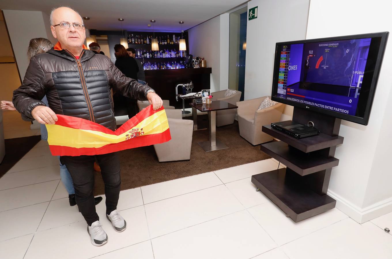 Los principales partidos políticos de la Comunitat se han reunido en sus sedes de Valencia para conocer los resultados de la jornada electoral de este domingo 10 de noviembre. 