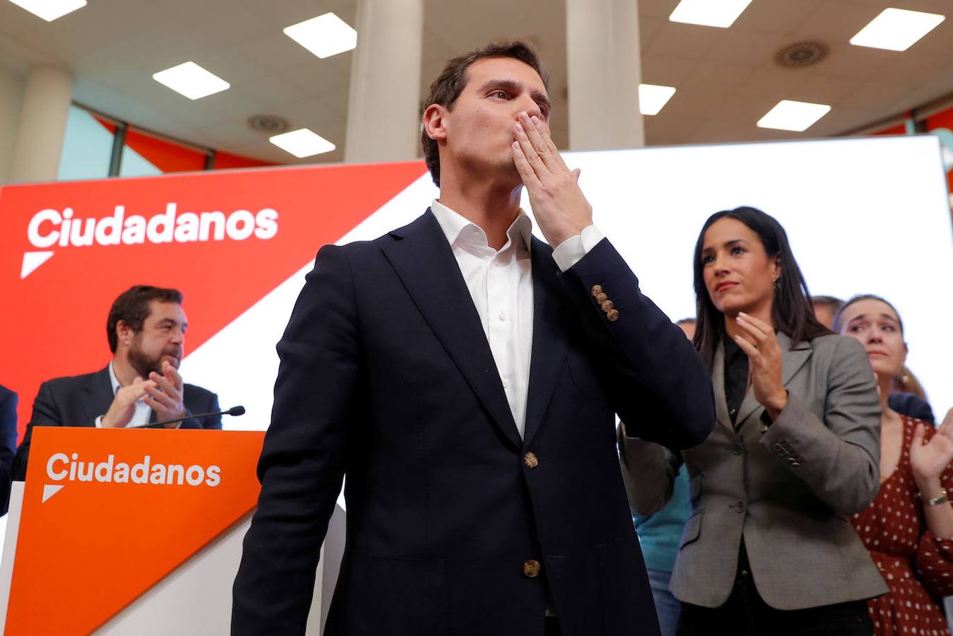 Despedida de Albert Rivera (junto a Begoña Villacís) de la política por el desastre electoral de Ciudadanos en el 10-N