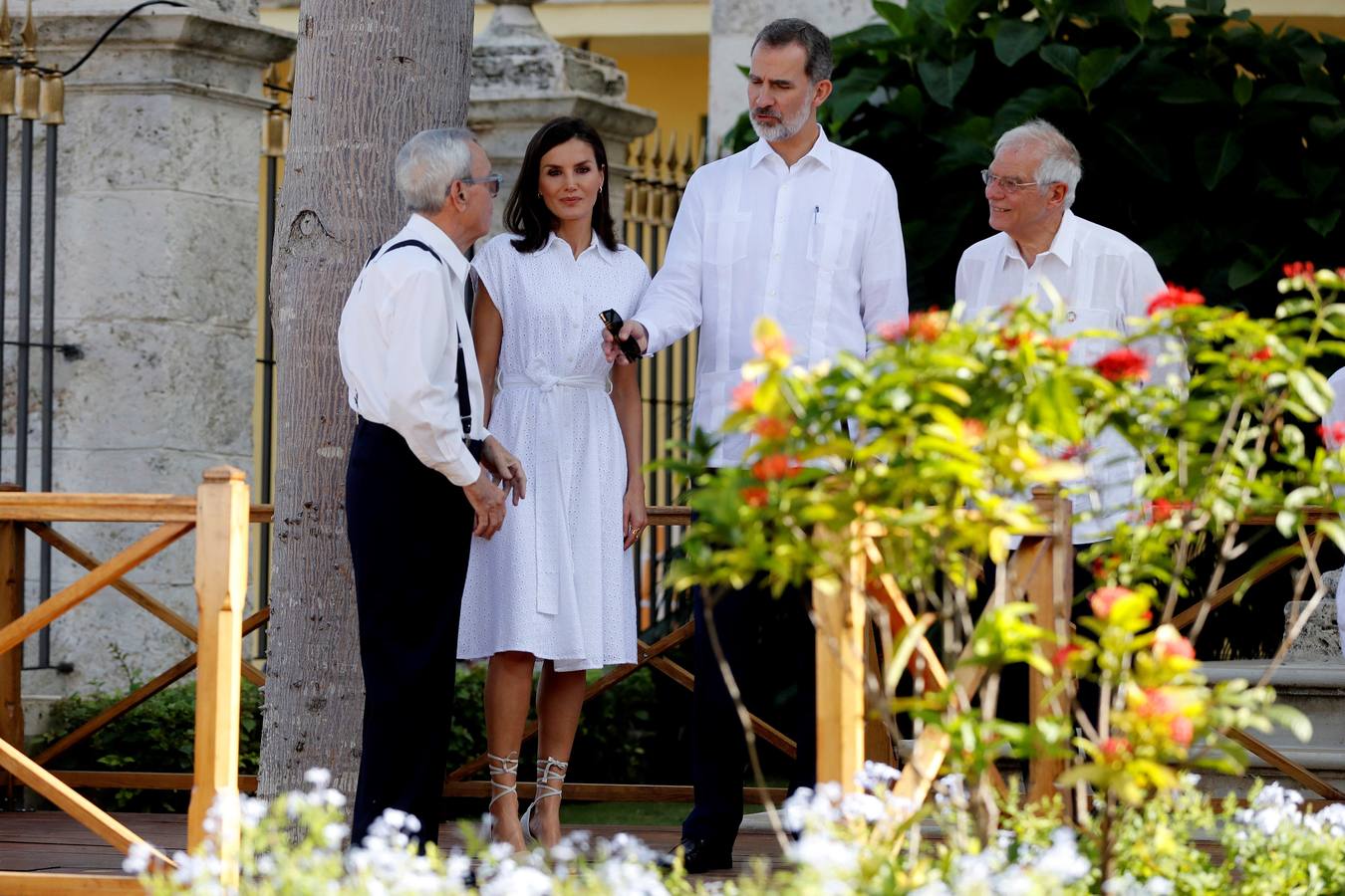 Felipe VI y doña Letizia se pasean por la Habana vieja durante el viaje oficial