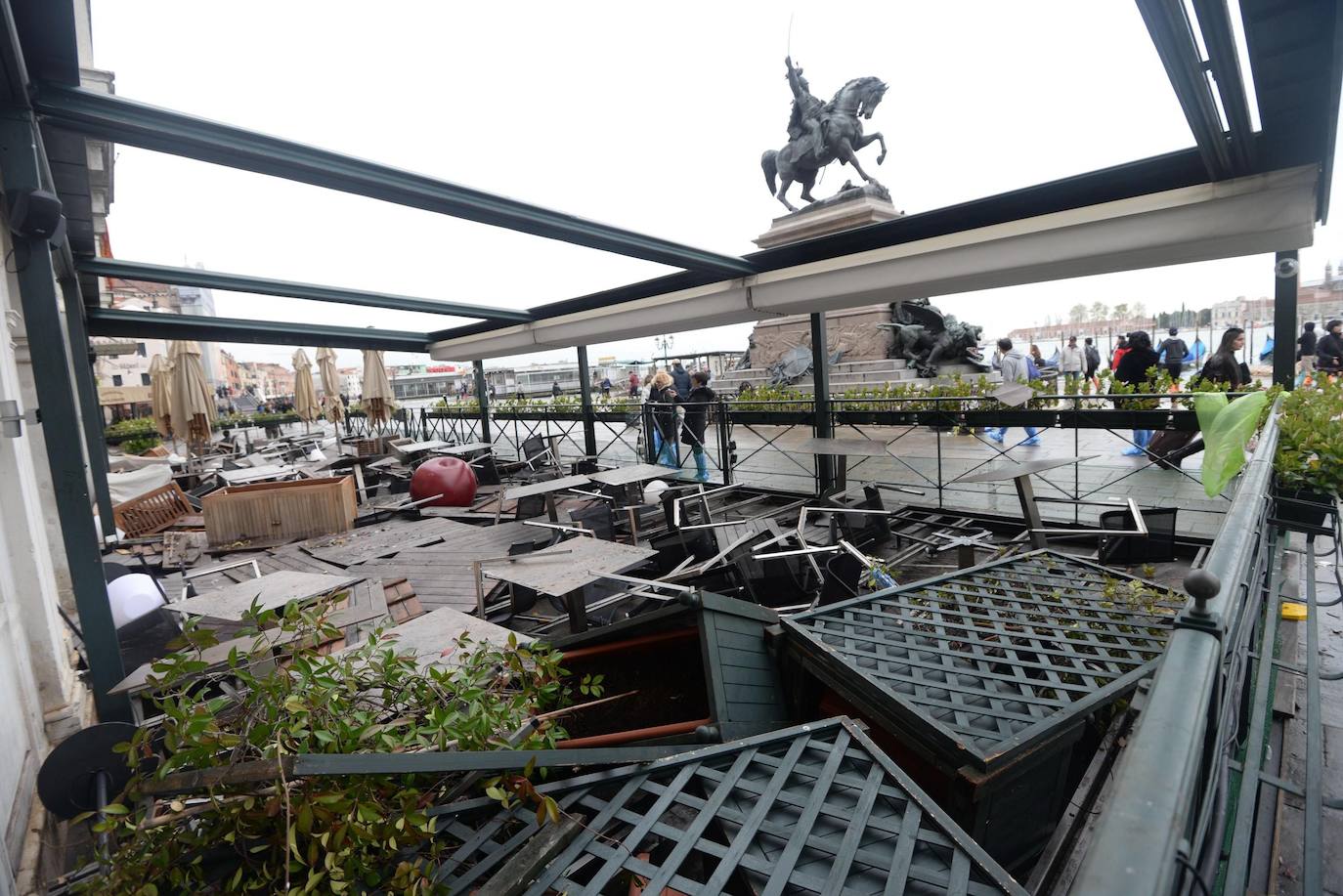 Venecia, destrozada por la peor 'acqua alta' del último medio siglo