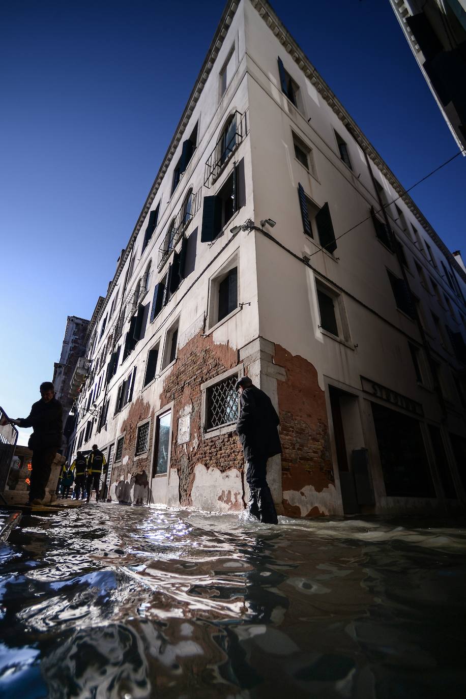 Venecia, destrozada por la peor 'acqua alta' del último medio siglo