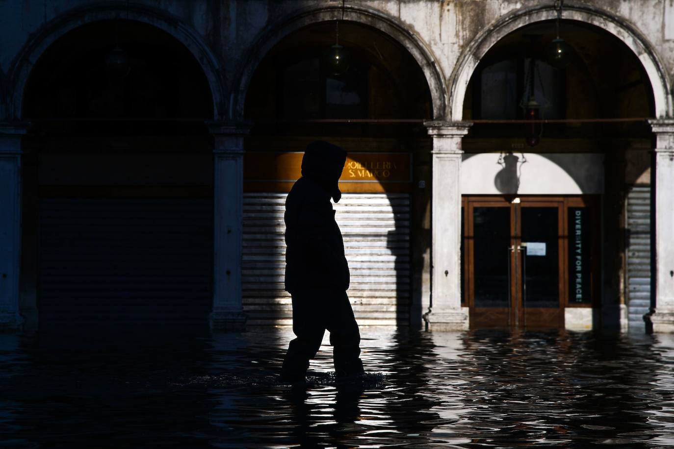 Venecia, destrozada por la peor 'acqua alta' del último medio siglo