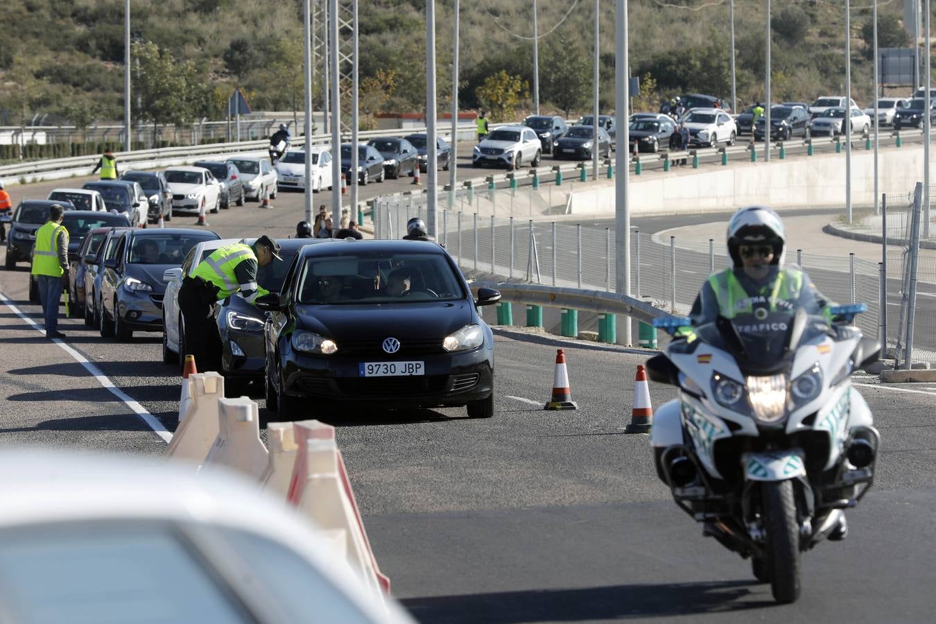 Aficionados del motociclismo disfrutan de la jornada de calificación del sábado 16 de noviembre en el Circuito Ricardo Tormo