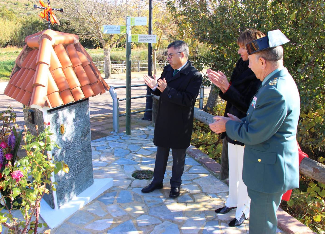 Fotos: Homenajean a dos guardias civiles asesinados hace 25 años