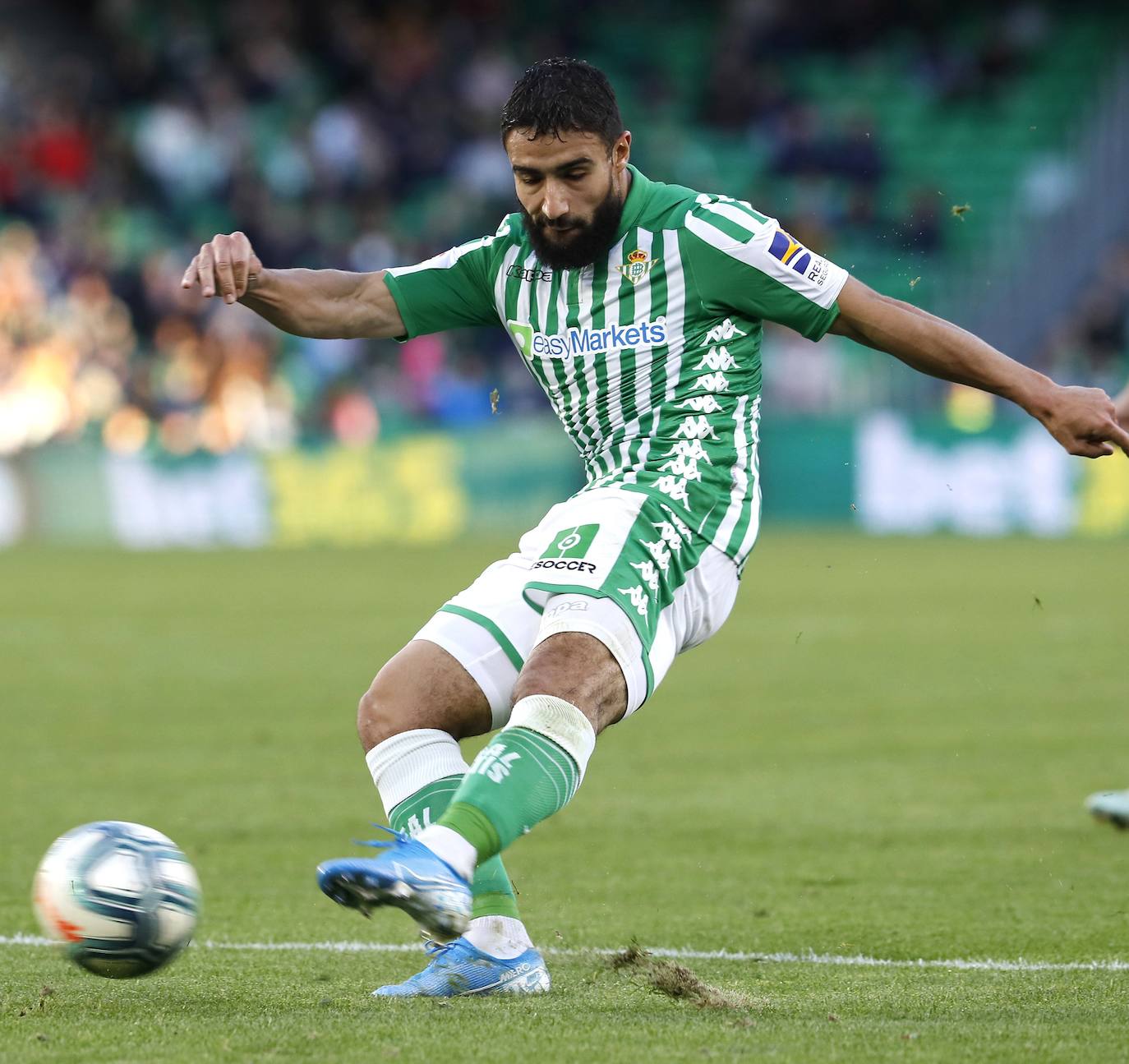 El conjunto blanquinegro se deja remontar un encuentro en el que Maxi Gómez abrió la lata y dos exvalencianistas hicieron los goles del Betis