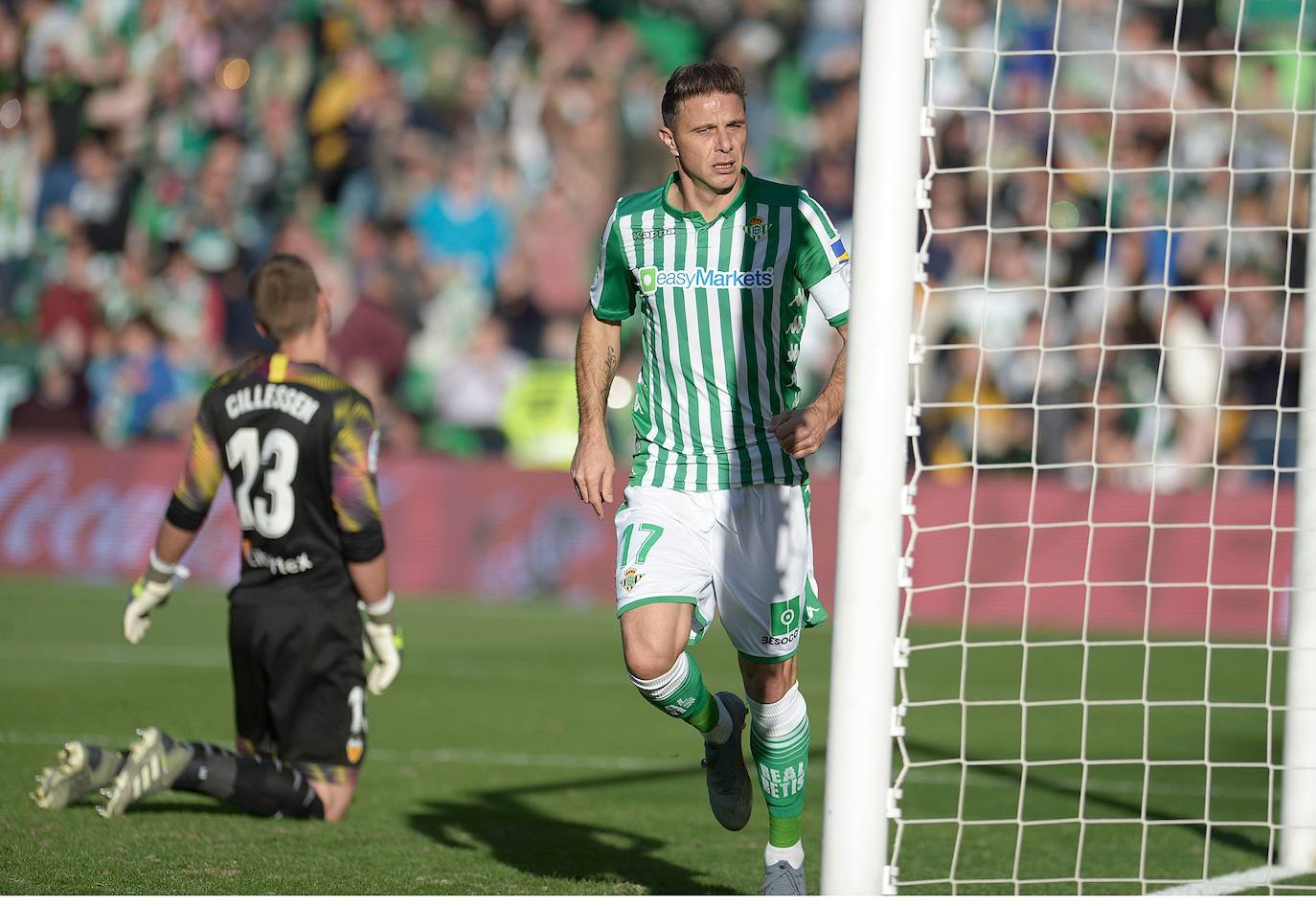 El conjunto blanquinegro se deja remontar un encuentro en el que Maxi Gómez abrió la lata y dos exvalencianistas hicieron los goles del Betis