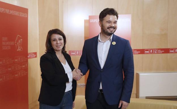 Adriana Lastra y Gabriel Rufián en el Congreso.