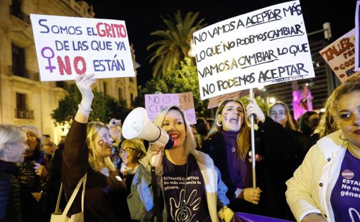 Los lemas del 25N en las manifestaciones del Día contra la Violencia de ...