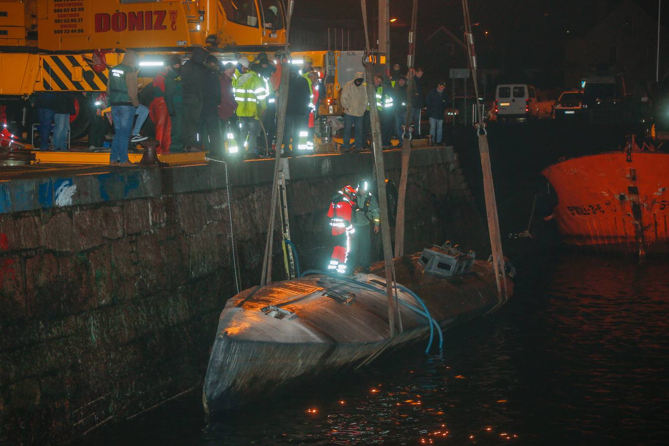 Aunque esta es la primera vez que se detiene una nave de estas características con cocaína, ya en 2006 fue hallado en la ría de Vigo un submarino abandonado con 11 metros de eslora y 4.400 litros de carburante en el depósito pero sin ningún alijo de droga en su interior. 