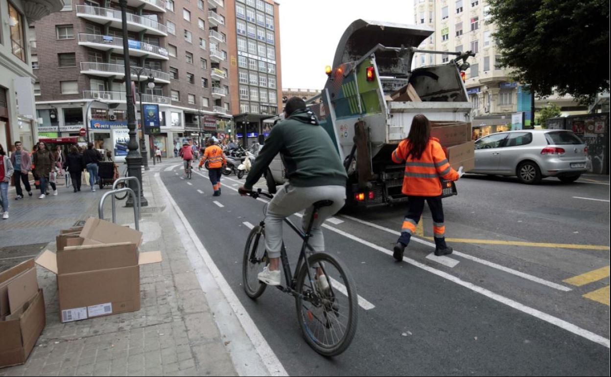 Carril bici en el centro de Valencia. 